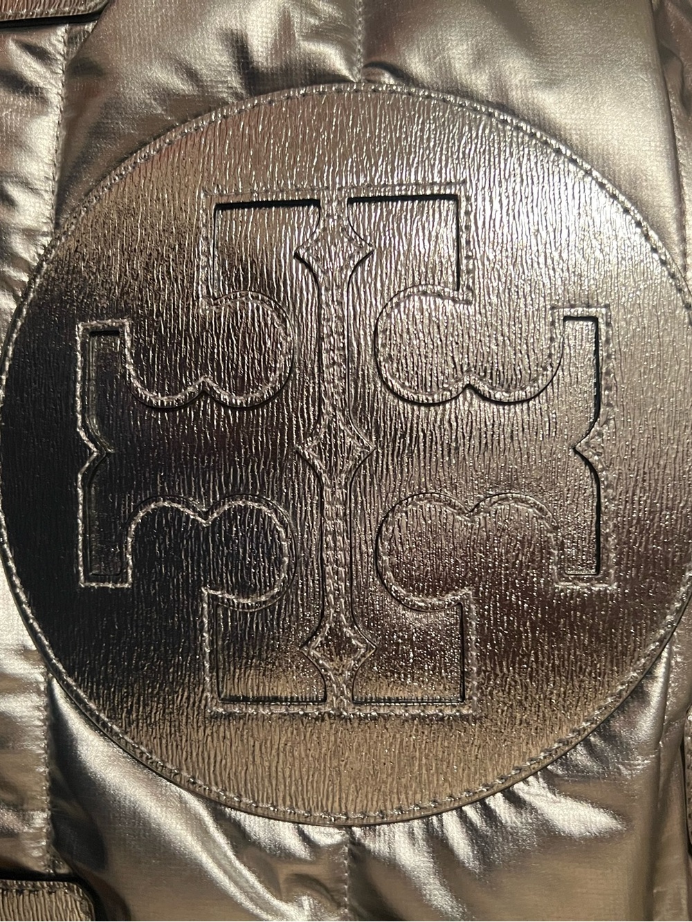Tory Burch Silver Quilted Puffer Tote with Logo - Picture 10 of 11